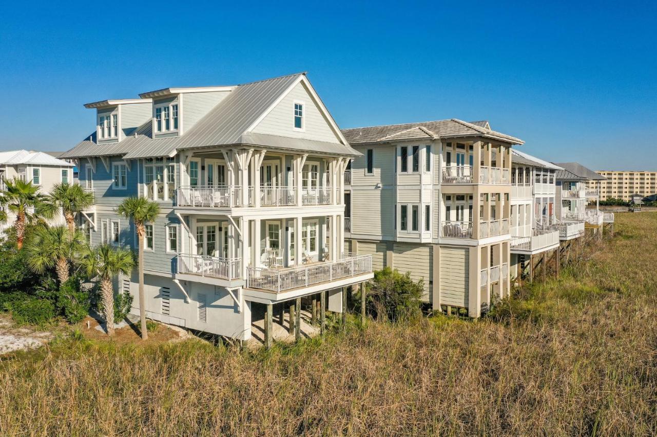 Five-Bedroom Holiday Home