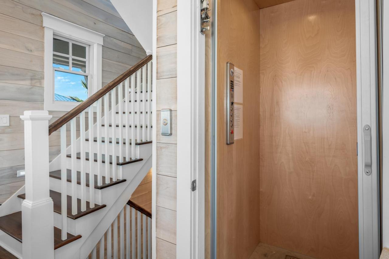 Five-Bedroom Holiday Home