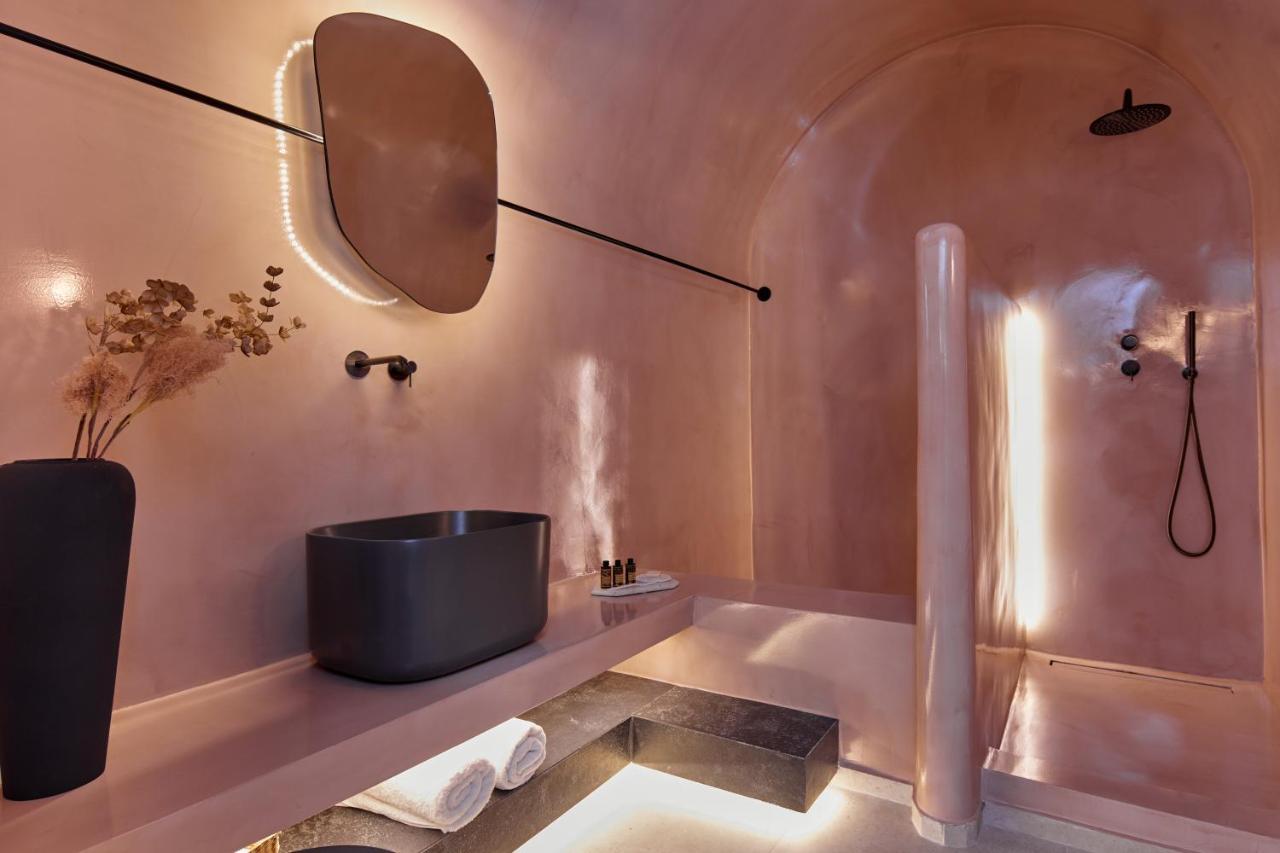 Hochzeitssuite mit beheiztem Whirlpool im Freien