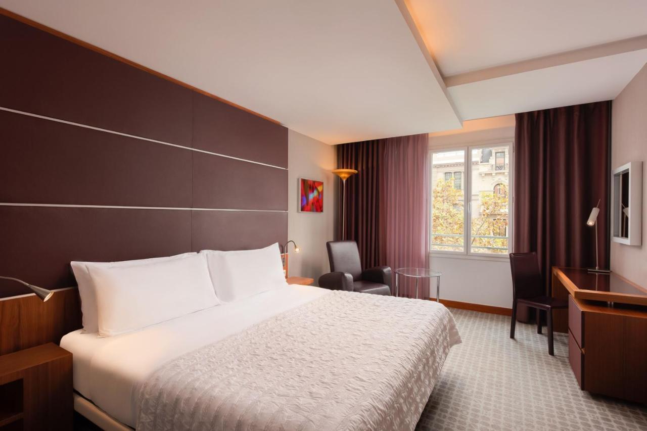 Deluxe Zimmer mit Kingsize-Bett
