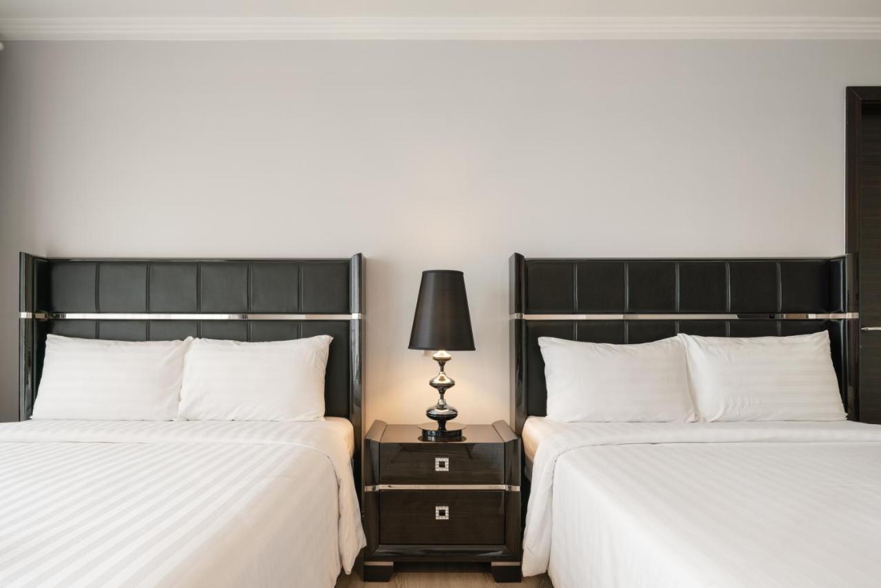 Deluxe Family Room,1404762017:JPEG