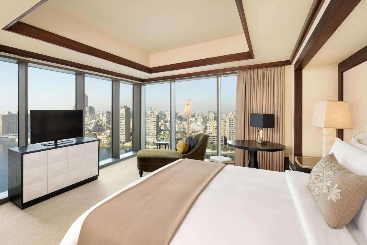 Suite St. Regis, größere Suite mit 1 Schlafzimmer, 1 Kingsize-Bett und Flussblick