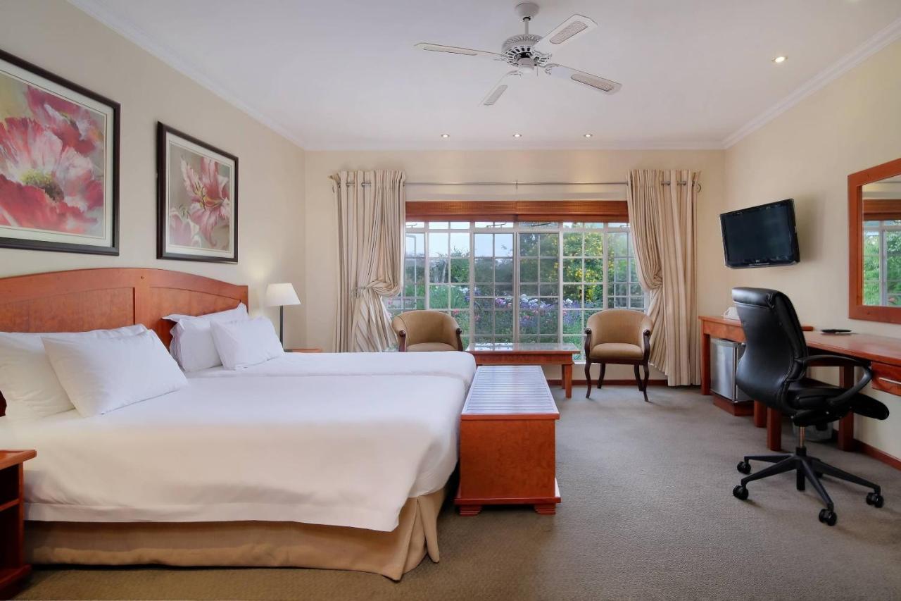 Guest room, 2 Twin Beds, Garden view