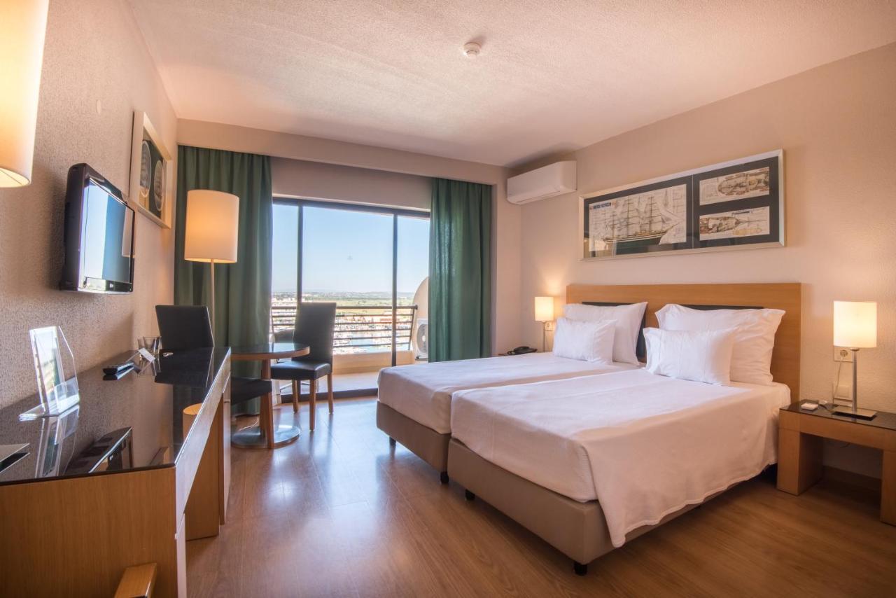 Zweibettzimmer mit Meerblick