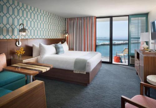 Ocean View Deluxe King ADA