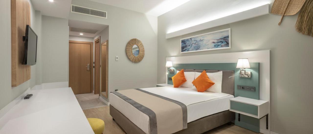 Doppelzimmer mit Poolblick
