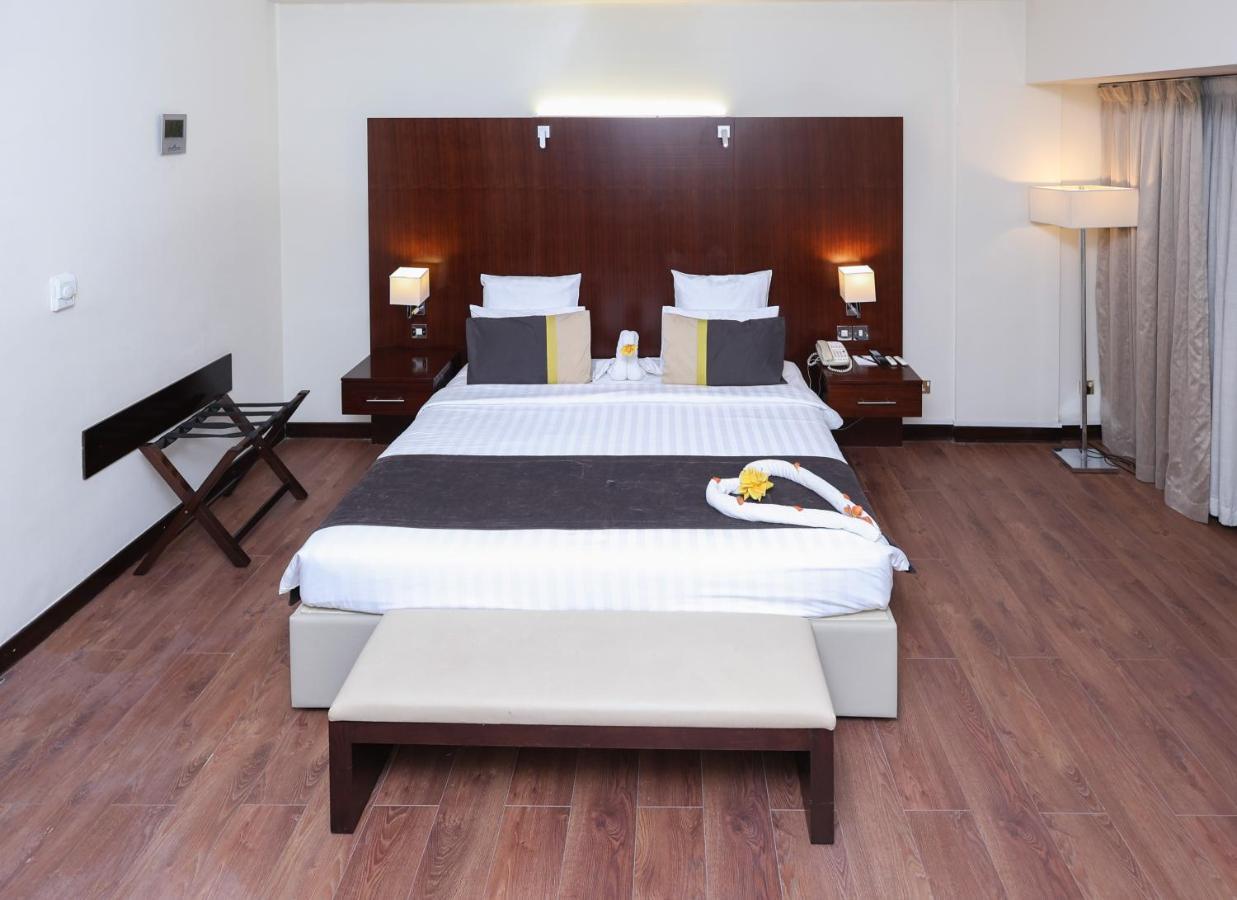 Deluxe Zimmer mit Kingsize-Bett