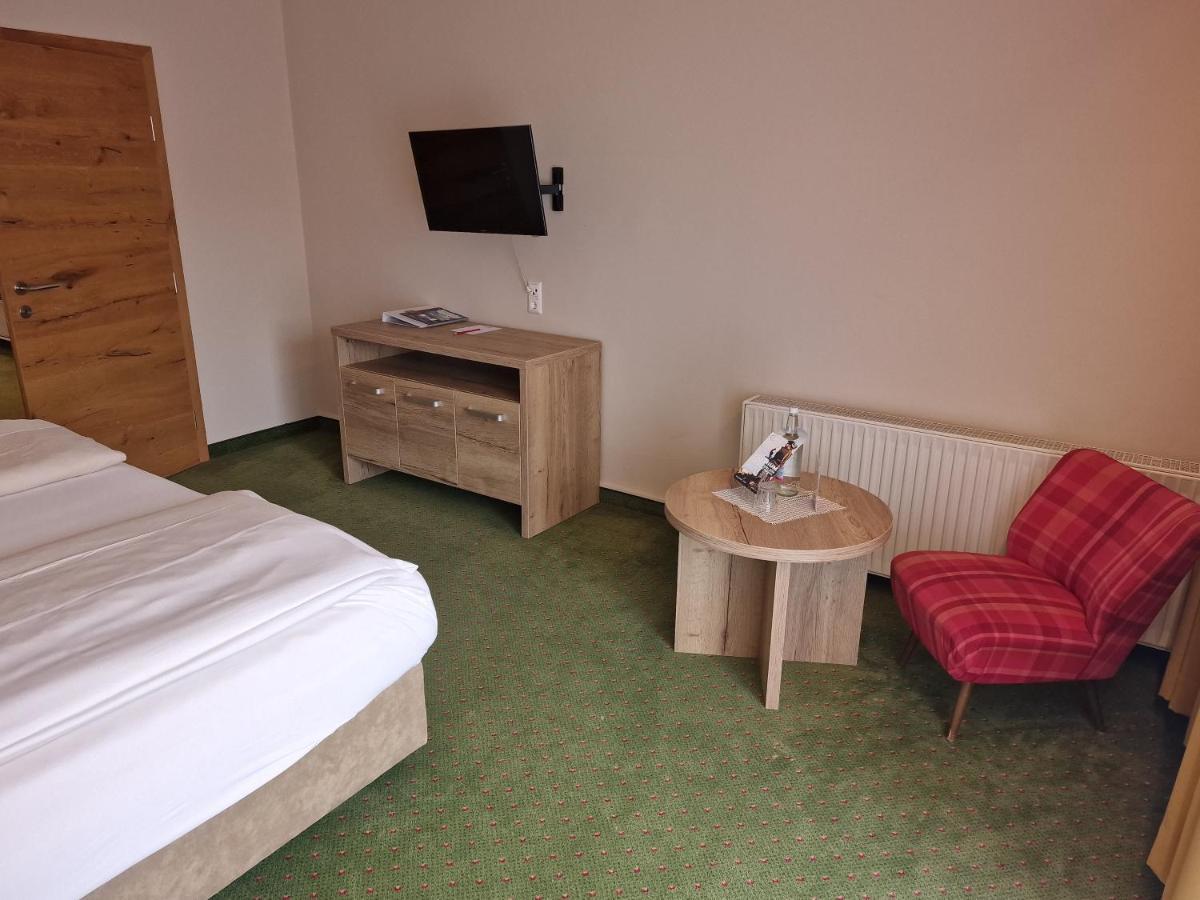 Familienzimmer mit Balkon