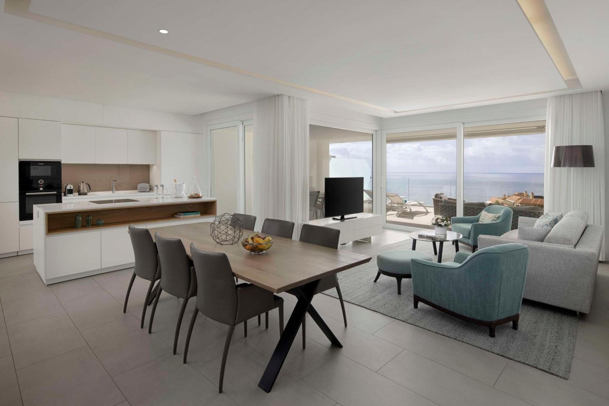 Deluxe Suite mit 2 Schlafzimmern (2 Erwachsene + 3 Kinder)