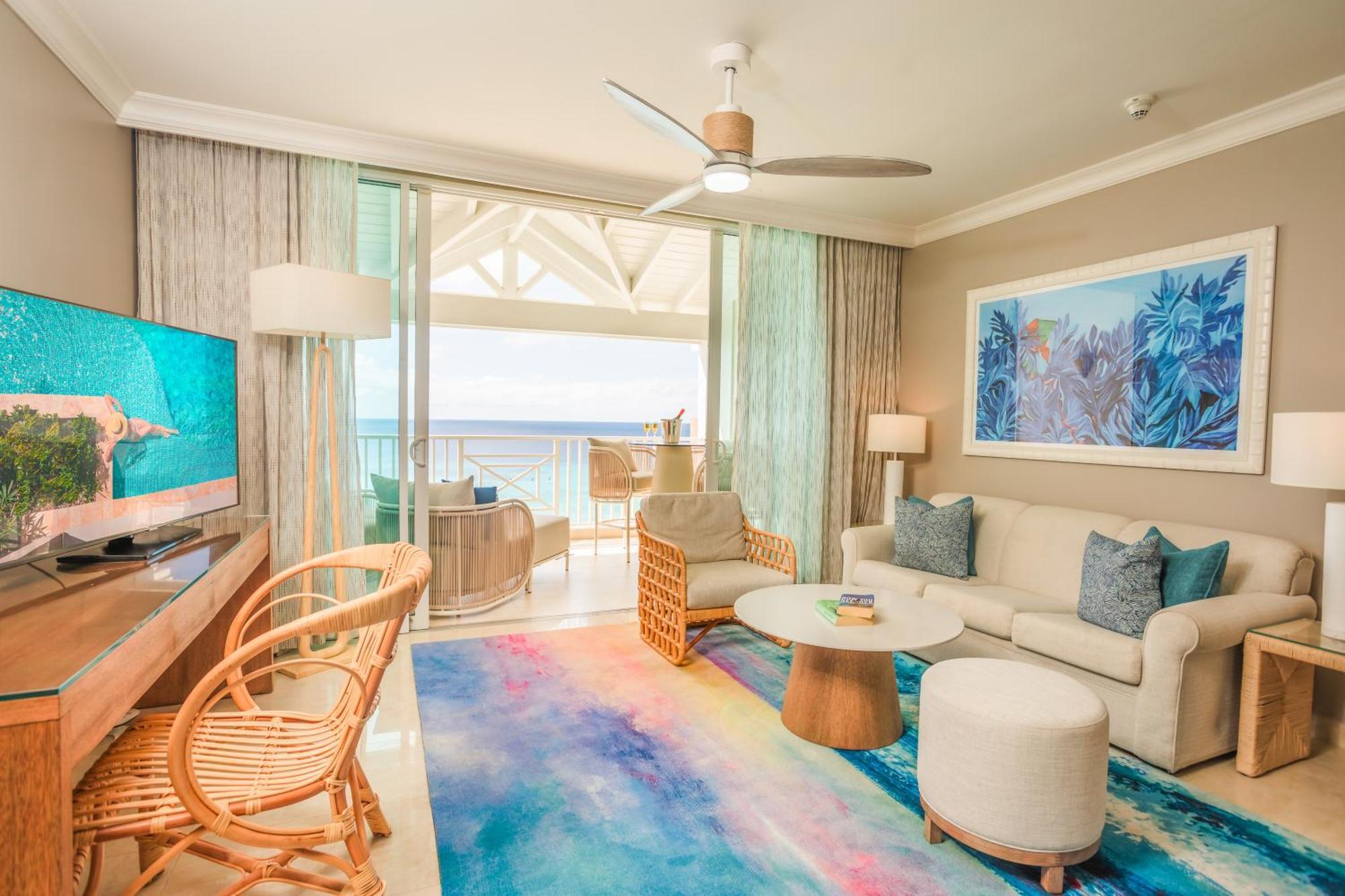 Luxury Concierge One-Bedroom Ocean Front Suite