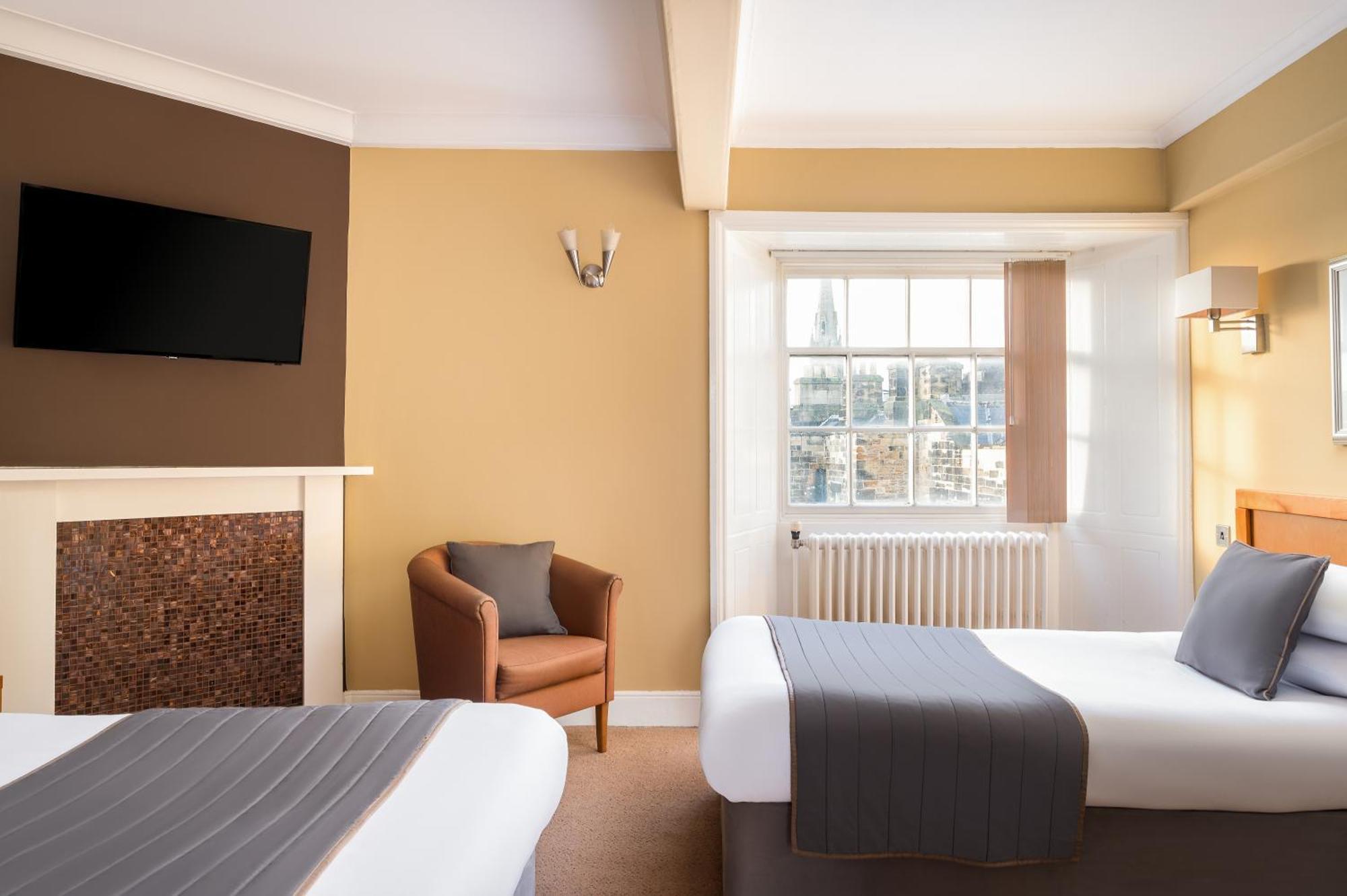Dreibettzimmer