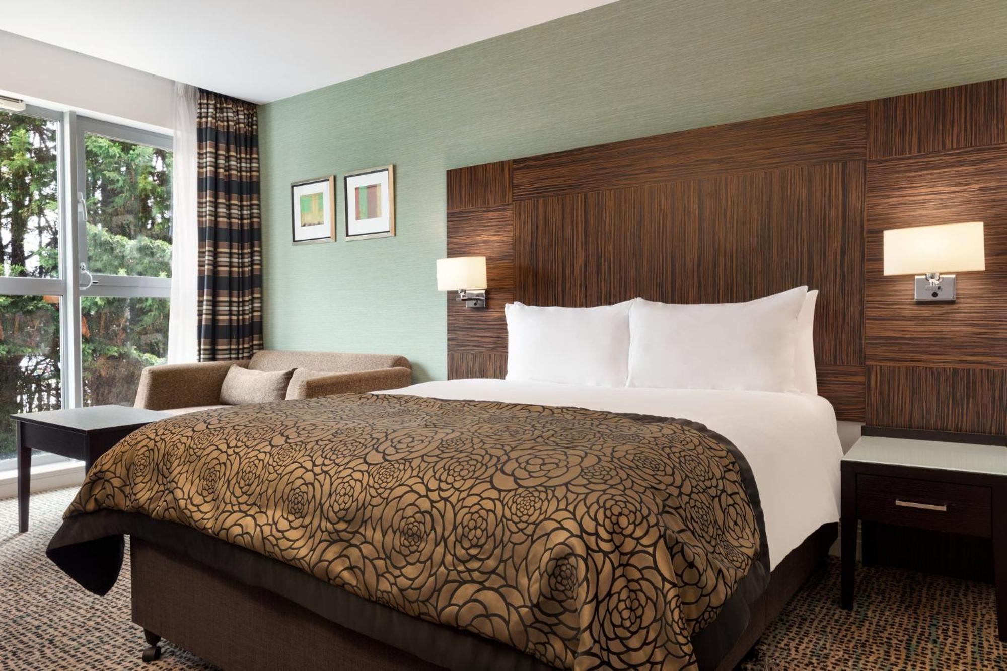 Premium Zimmer mit Queensize-Bett und Schlafsofa