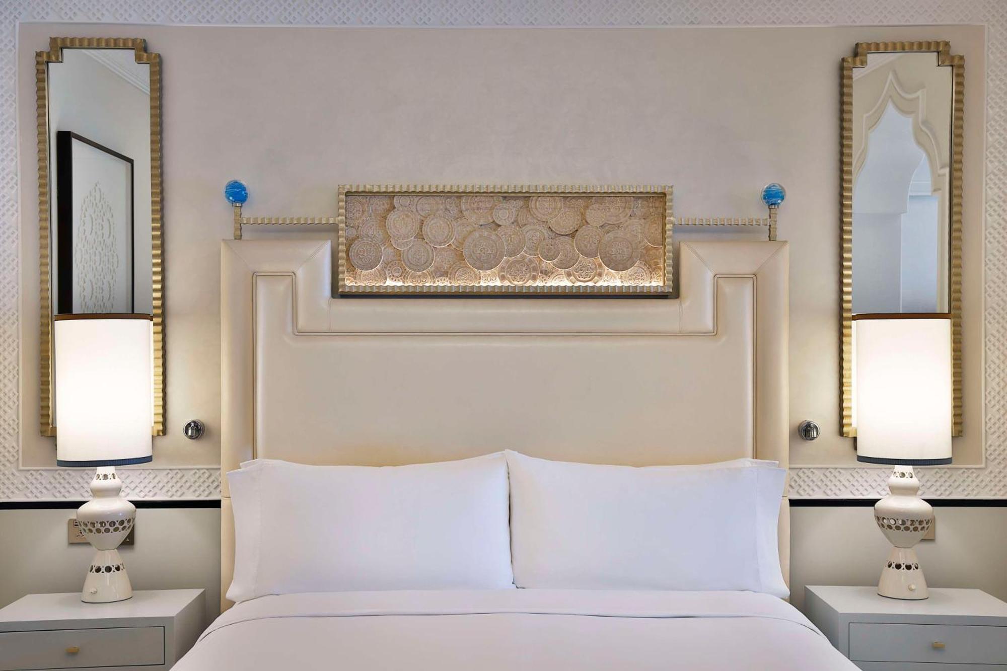Deluxe Zimmer mit Kingsize-Bett