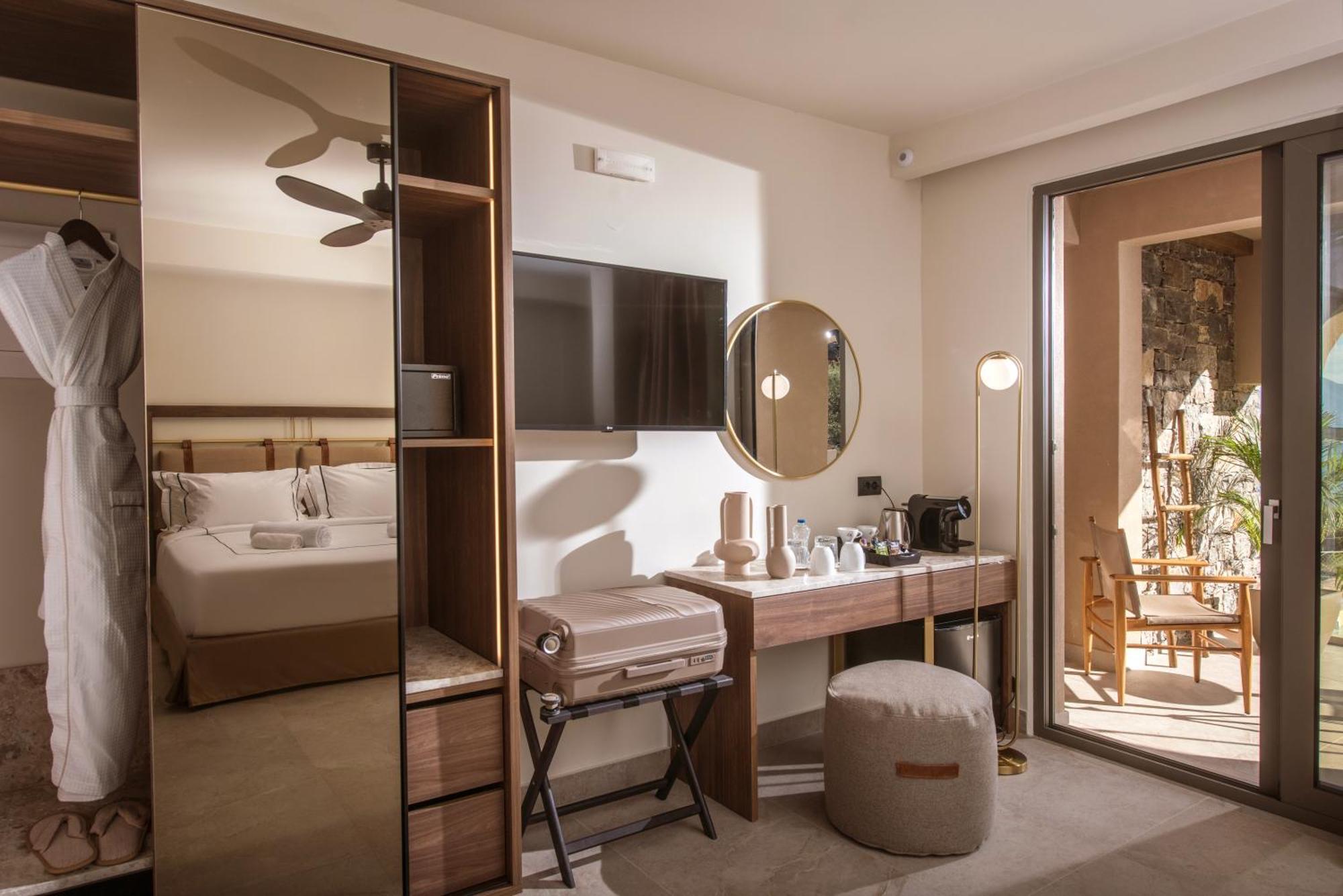 Junior Suite mit Tauchbecken und Meerblick