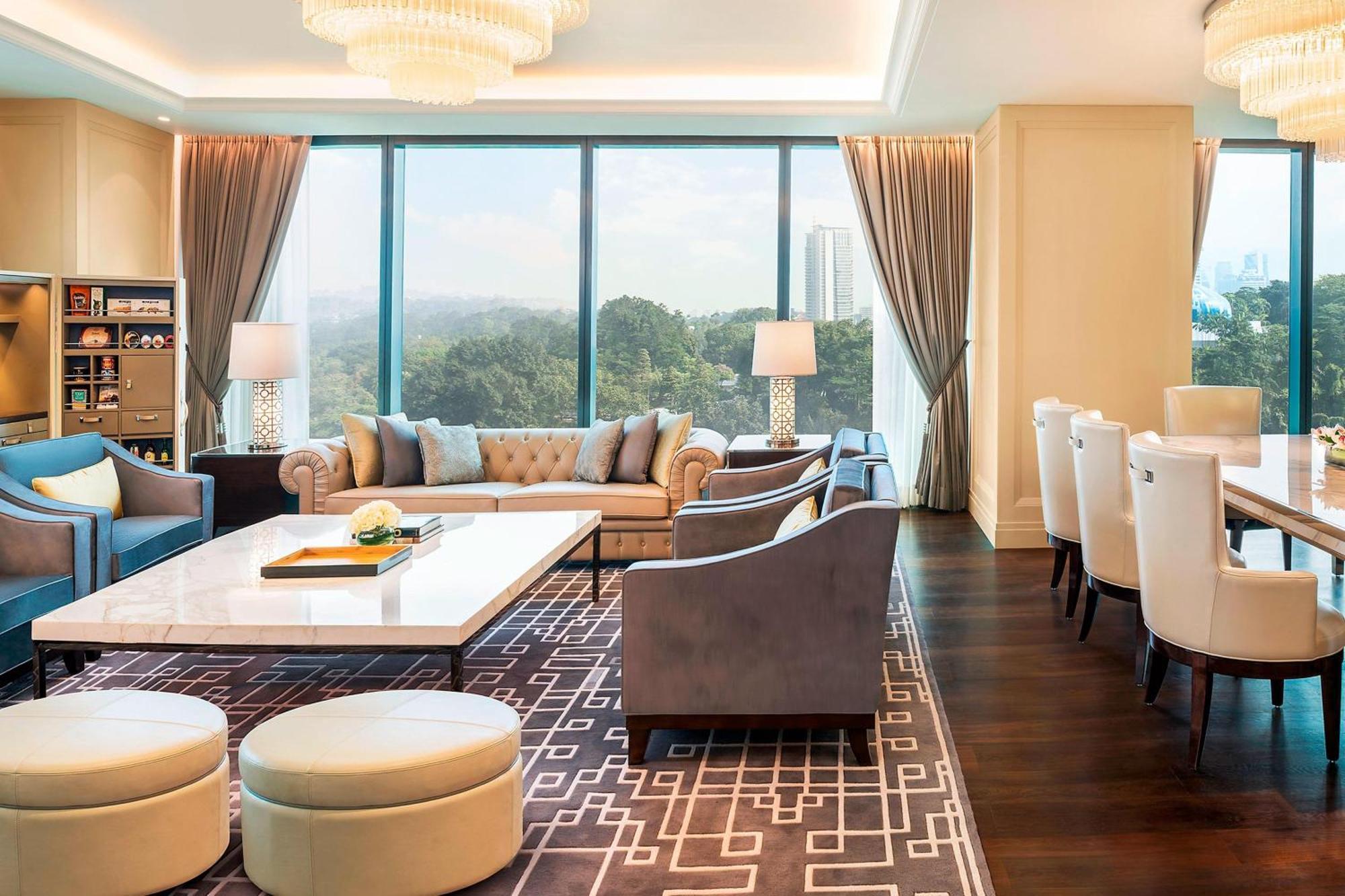 John Jacob Astor Suite Lake Gardens View