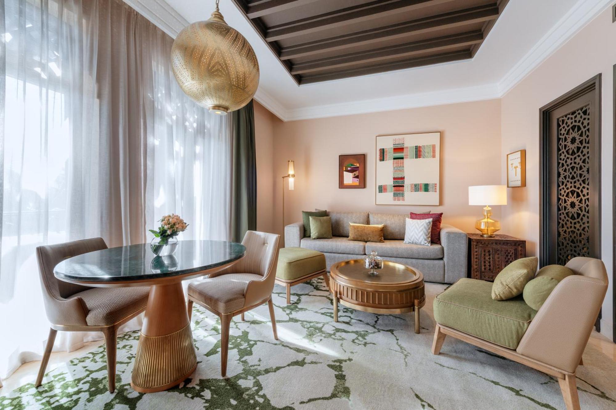 Suite mit Kingsize-Bett, Gartenblick und Terrasse