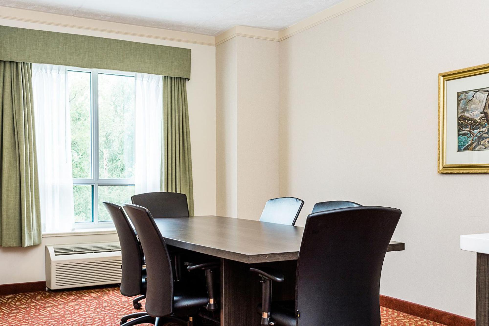 King Suite with Sofa Bed, Kitchenette and Living Room - Non-Smoking,1610249816:JPEG