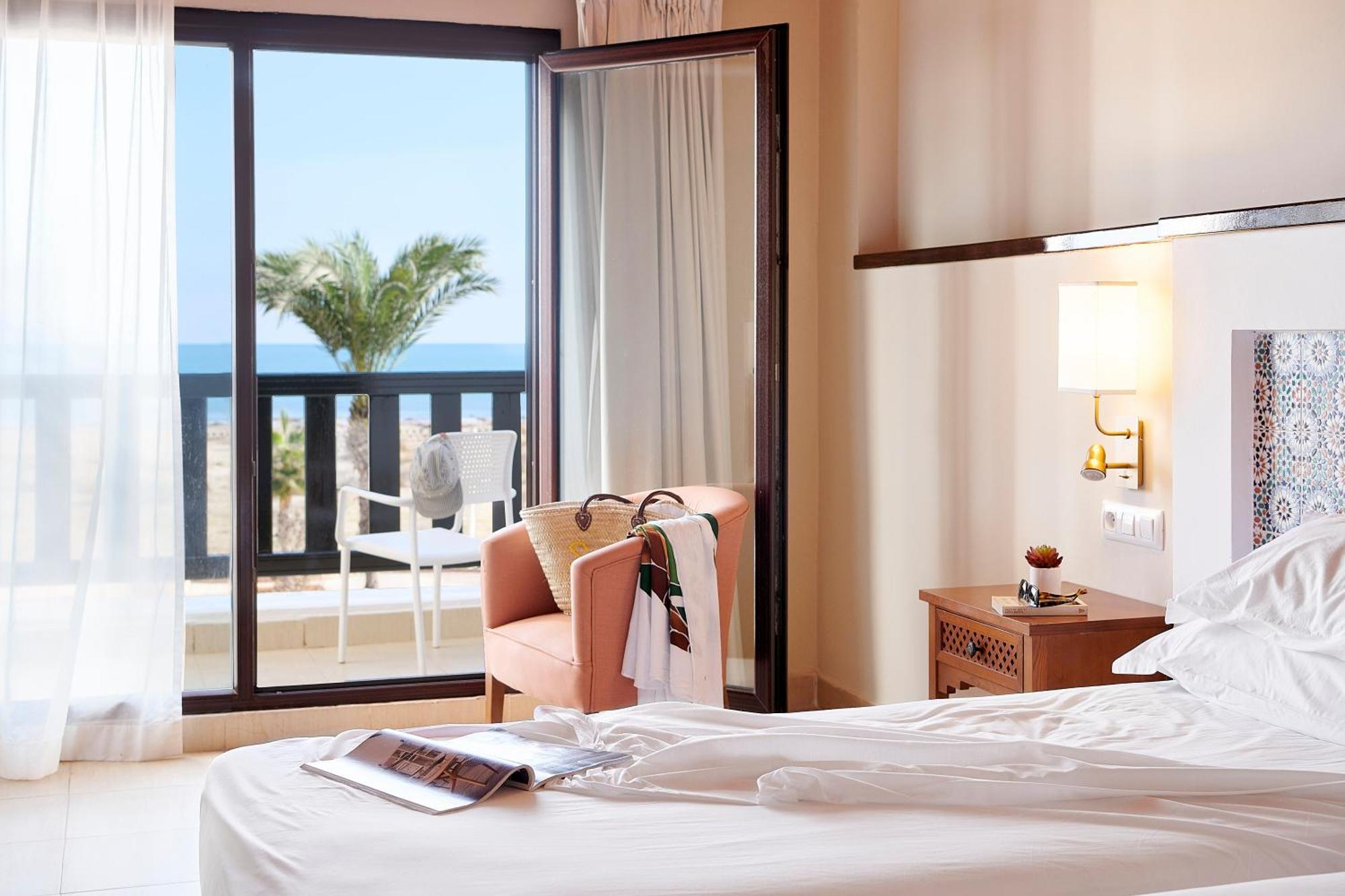 Doppelzimmer mit seitlichem Meerblick