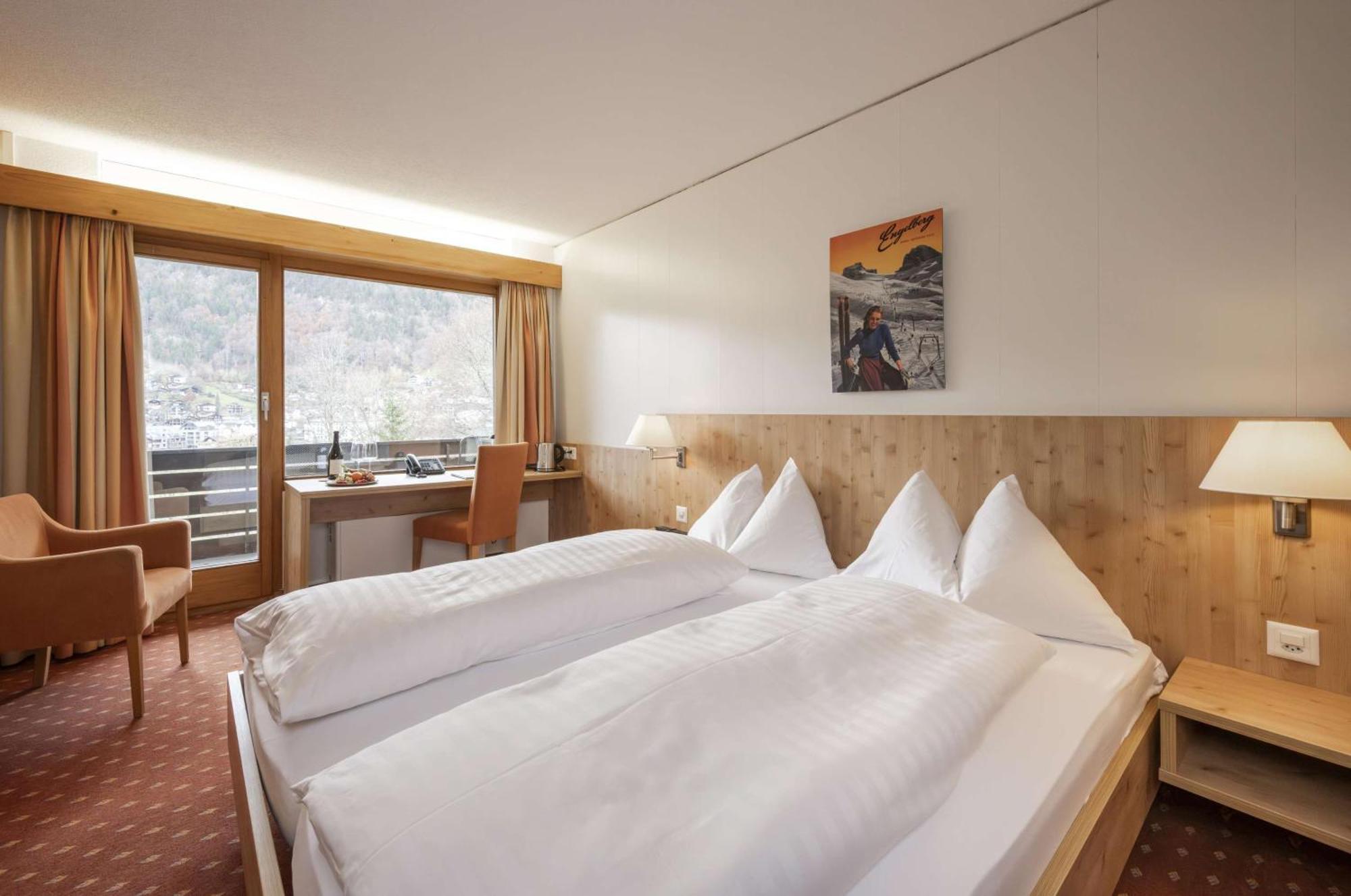 Dreibettzimmer mit Balkon