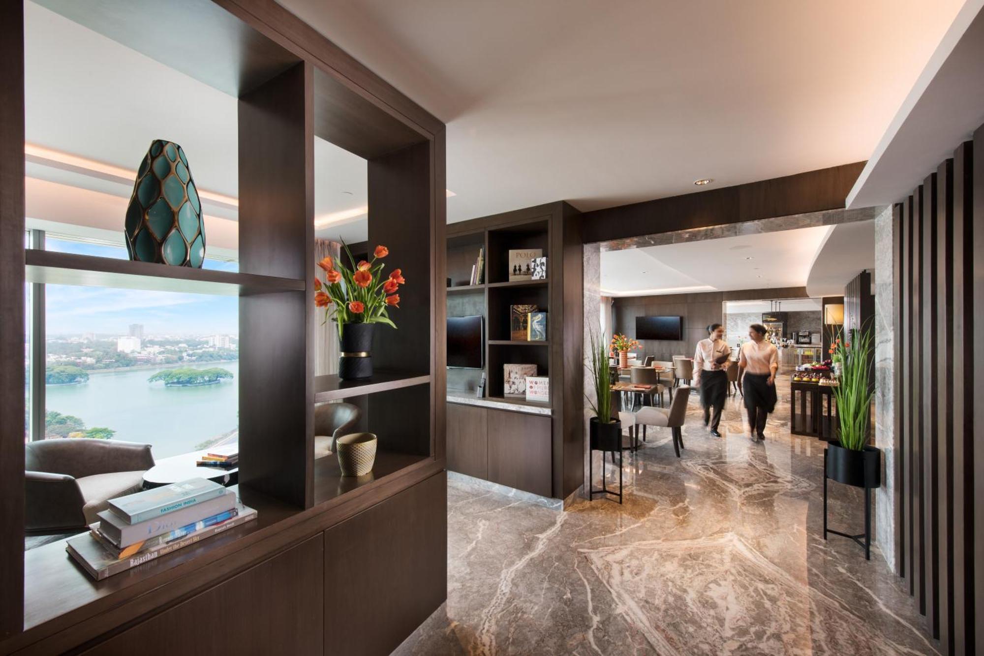 King Executive Room with Bath Tub and Lounge Access,1544769487:JPEG