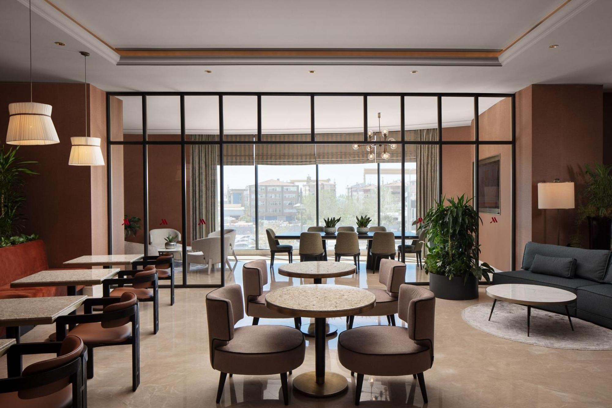 King Room with Sea View - Club Level