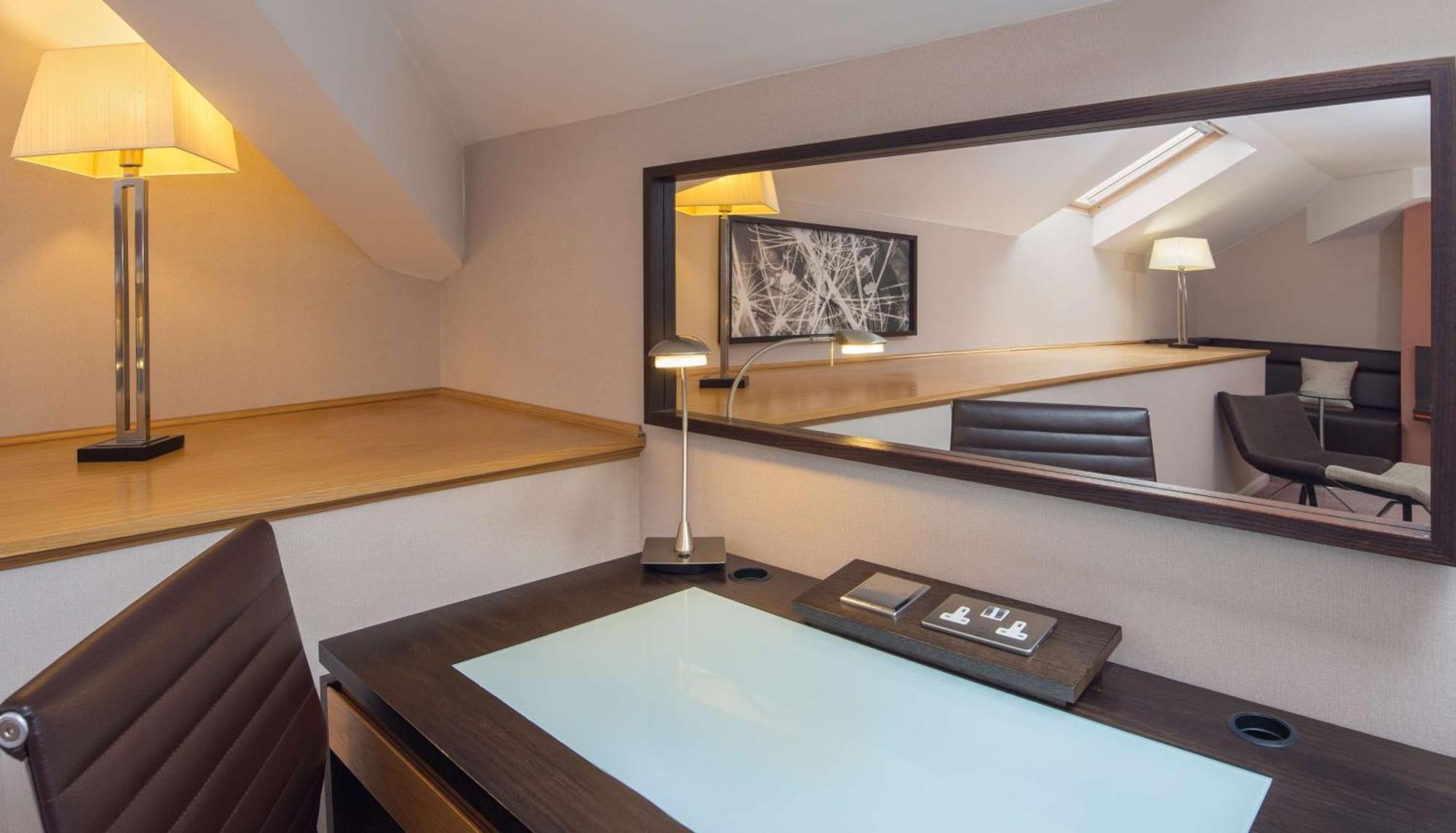 Deluxe Queen Room,1548857422:JPEG