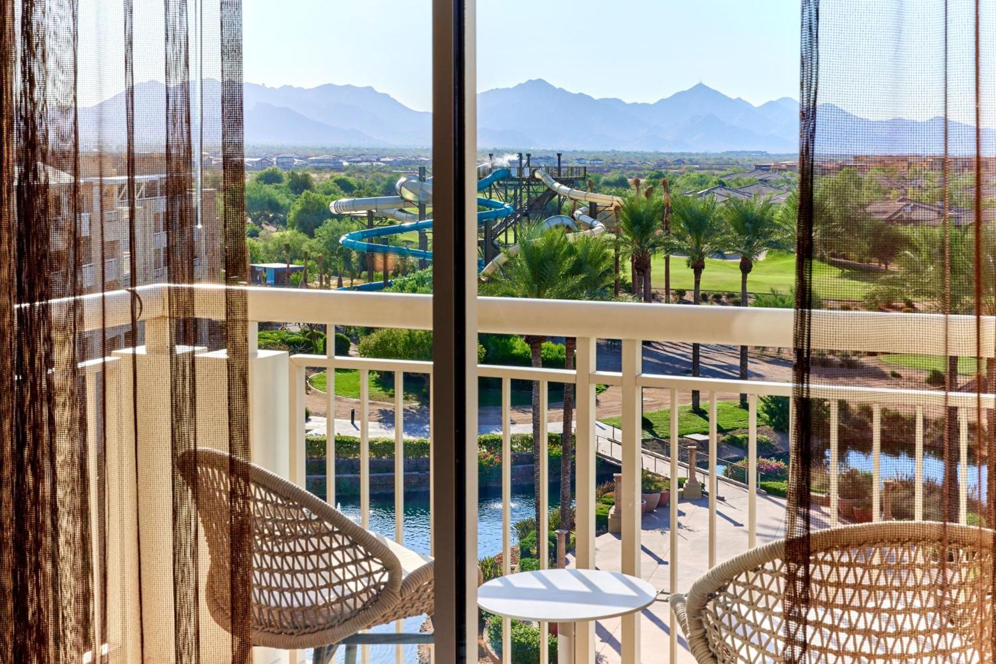 Guest room 2 Double Mountain view Balcony