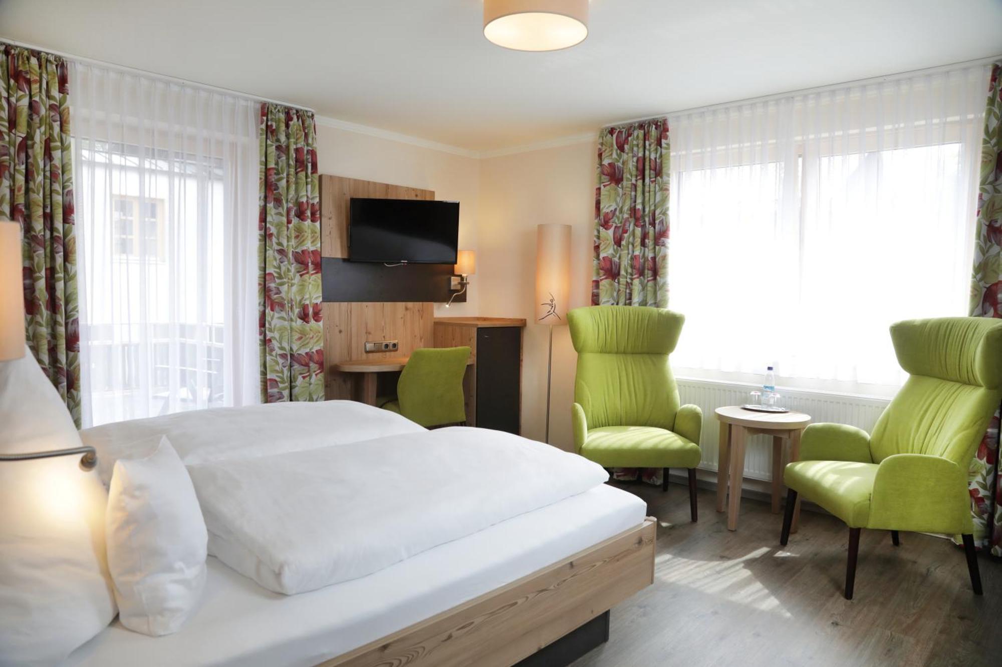 Doppelzimmer mit Balkon