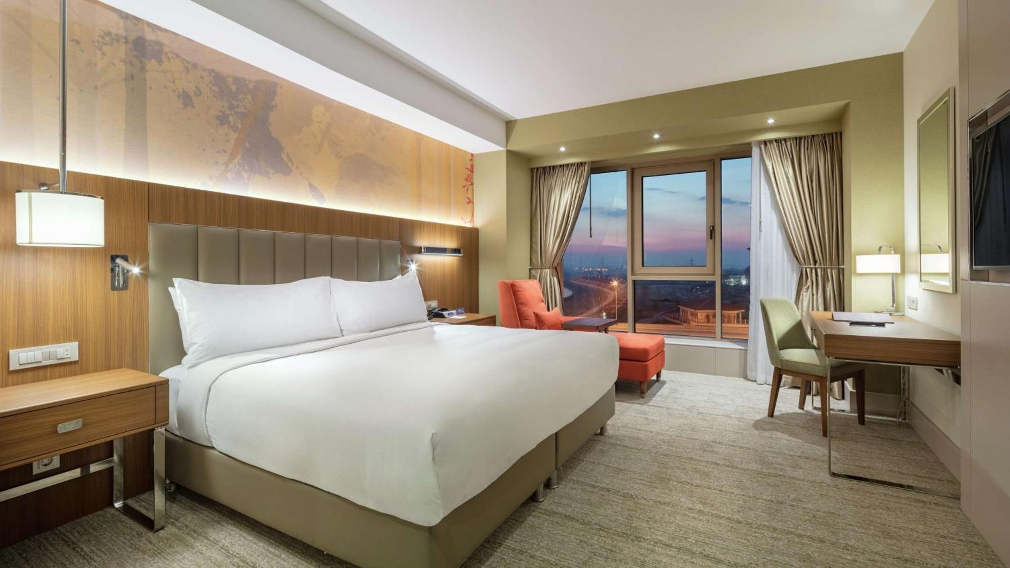 Zimmer mit Kingsize Bett