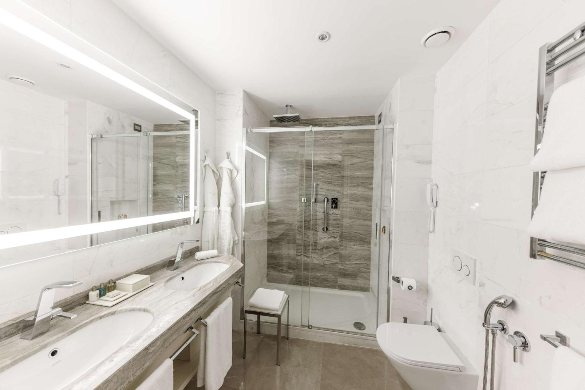 Prestige Zimmer mit Kingsize-Bett