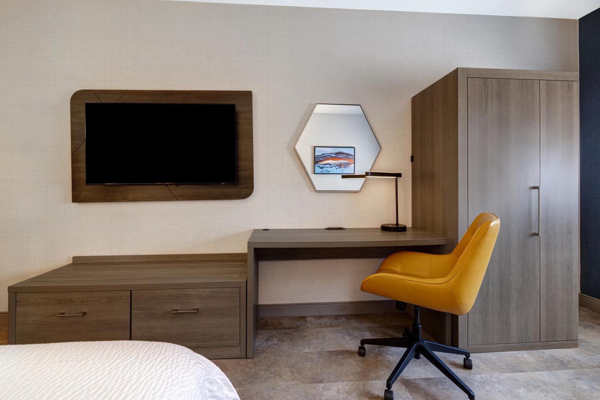 Family Studio Suite