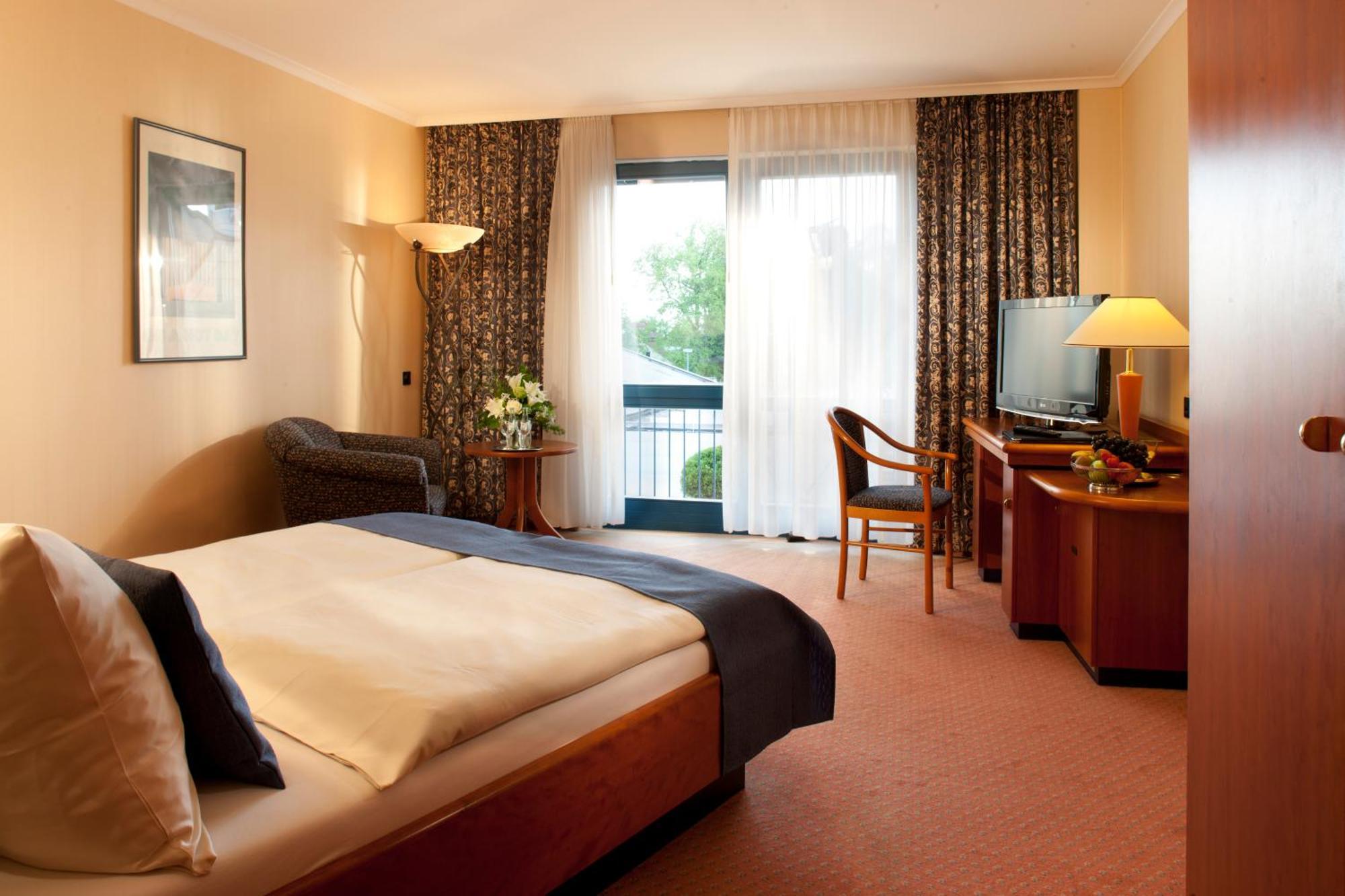 Deluxe Single Room,1553295784:JPEG