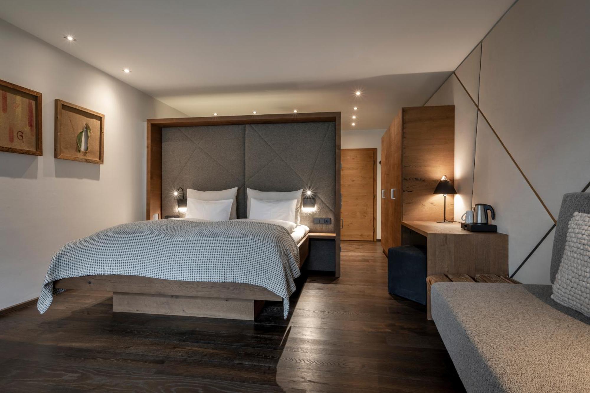 Großes Superior Doppelzimmer mit Balkon