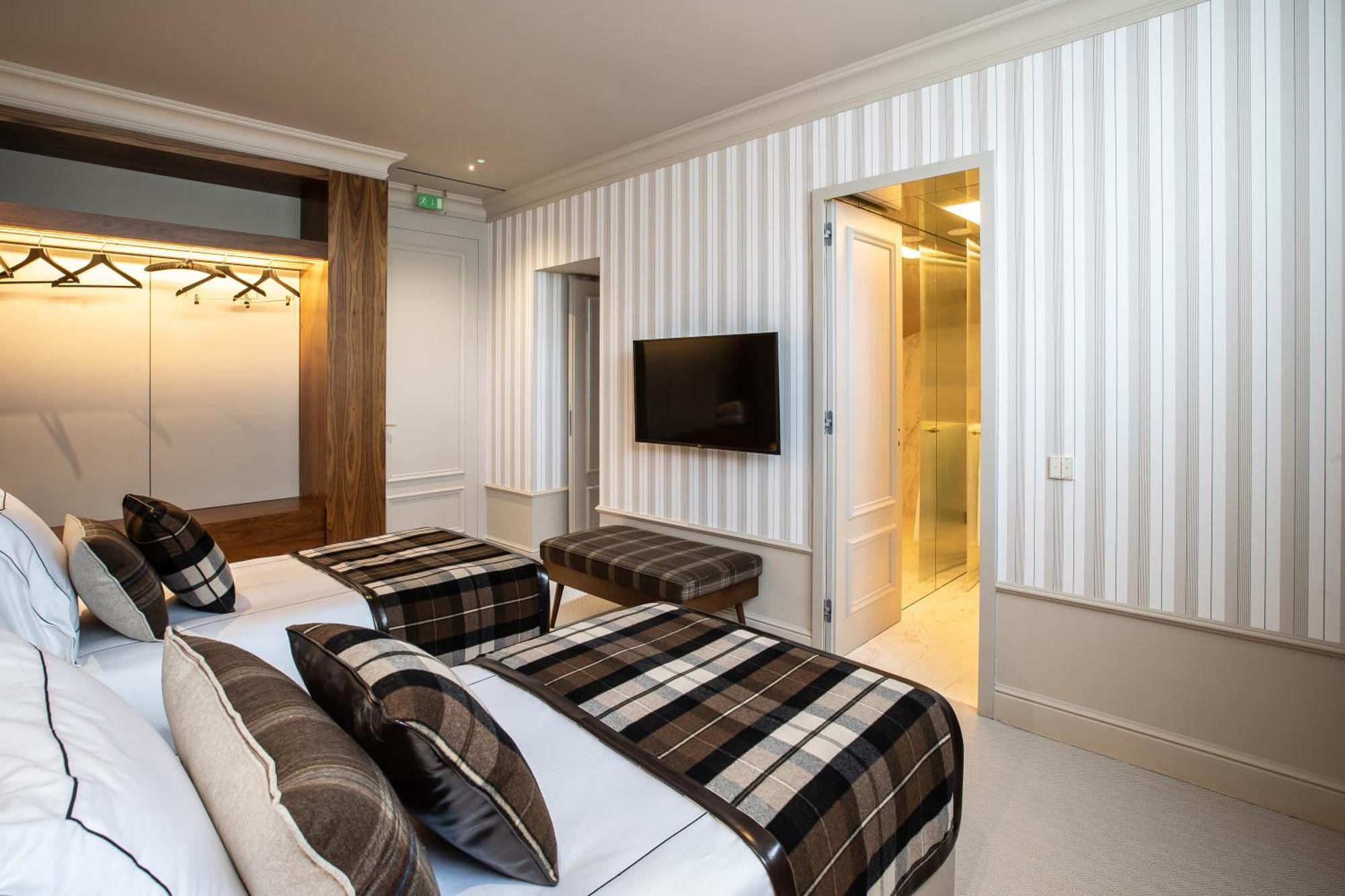 Kleines Doppel-/Zweibettzimmer