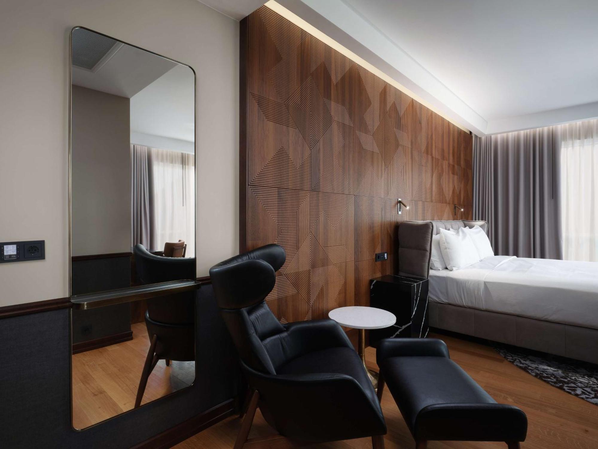 Junior Suite mit Kingsize-Bett und Zugang zum Spa