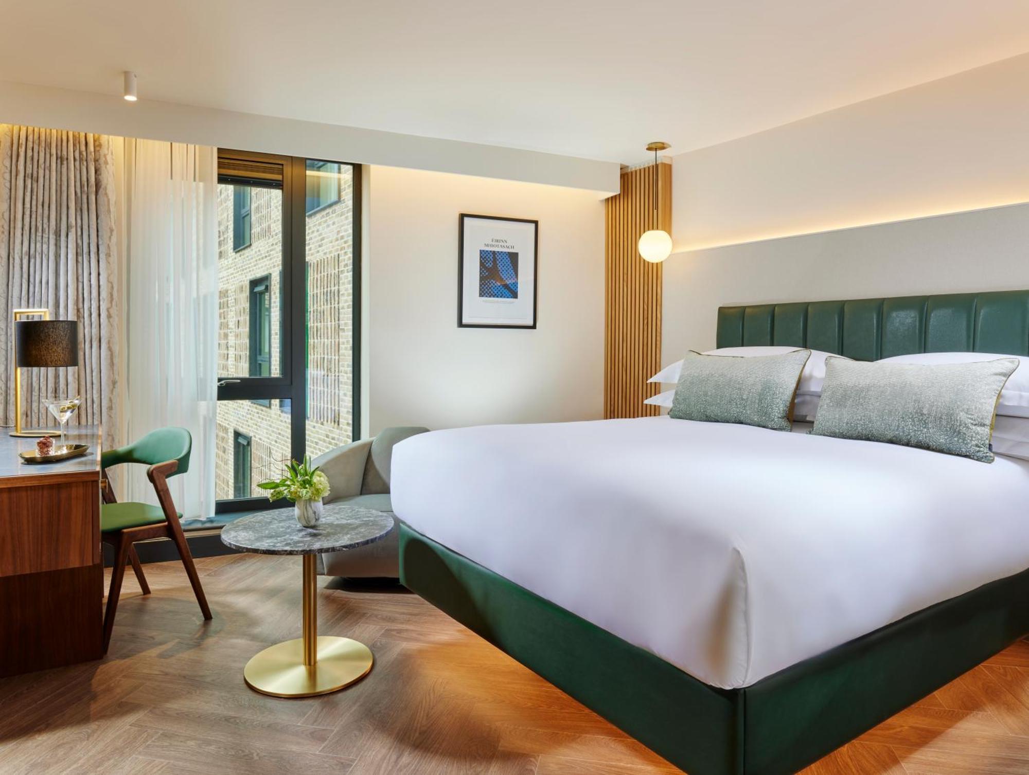 Standard Zimmer mit Kingsize-Bett