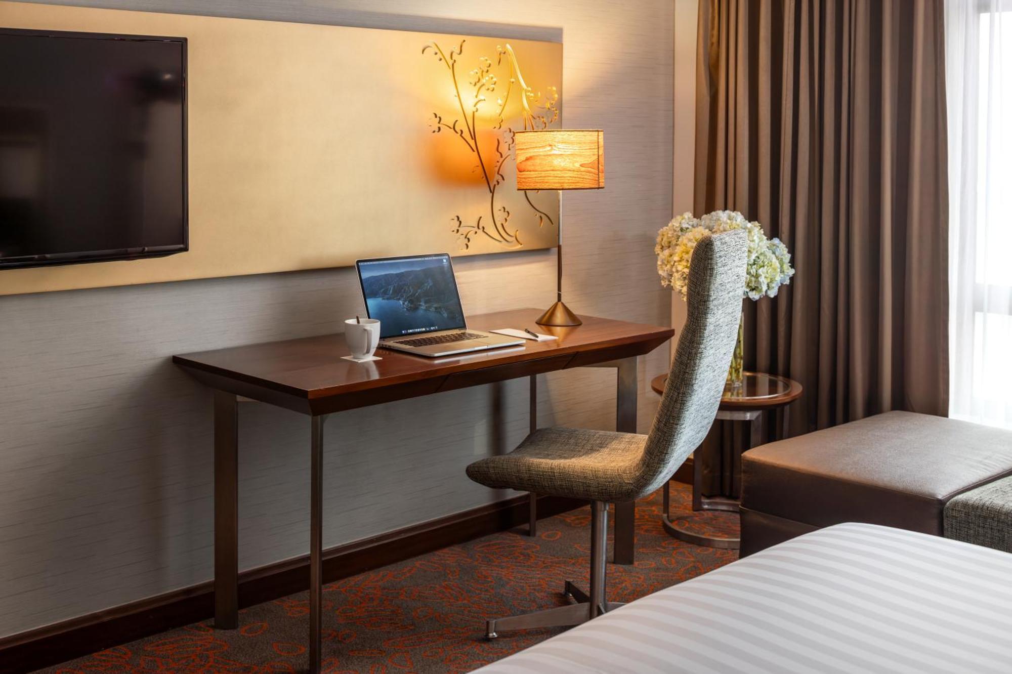Deluxe Zimmer mit 2 Einzelbetten und Stadtblick
