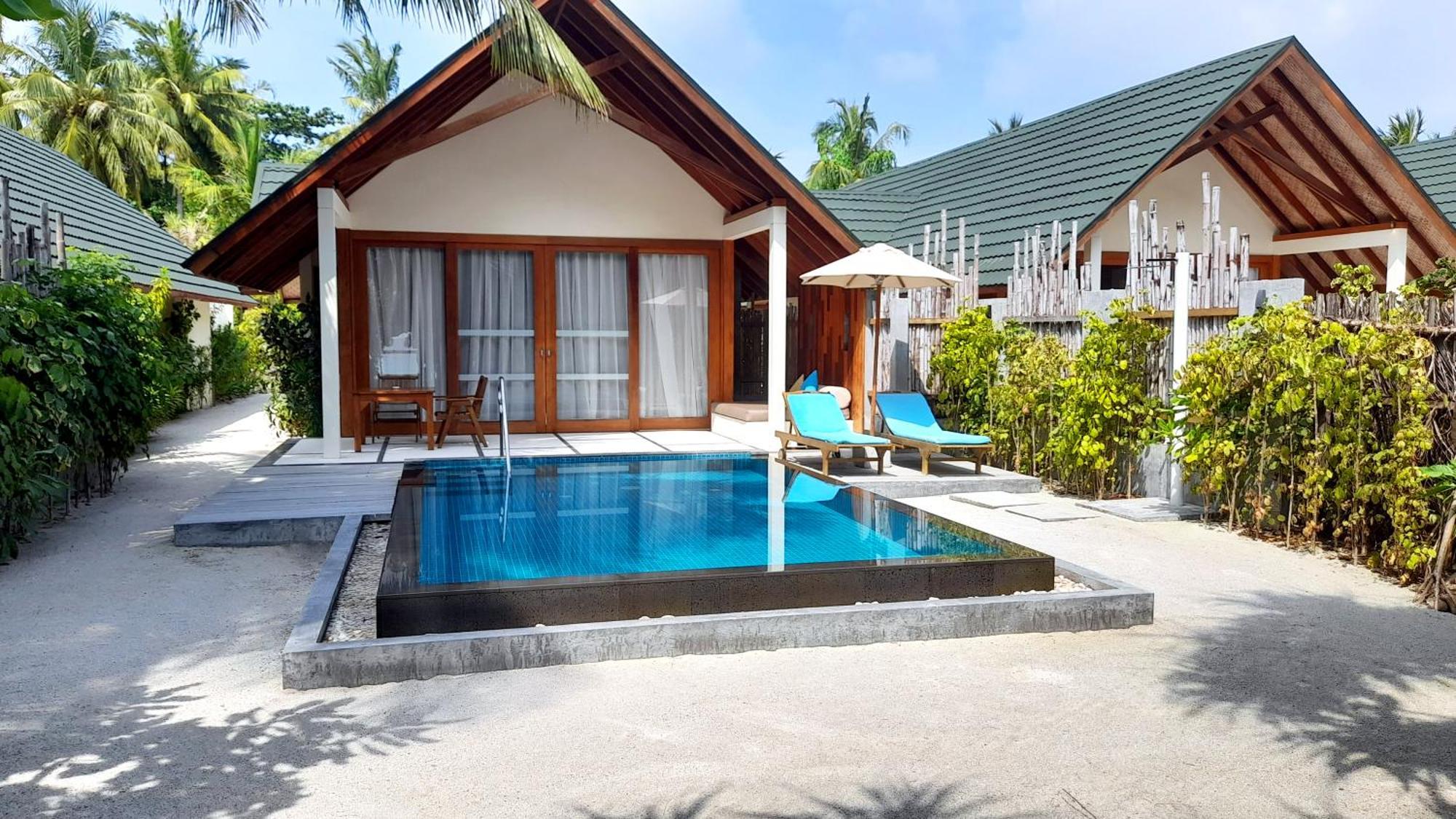 Strandvilla mit Pool
