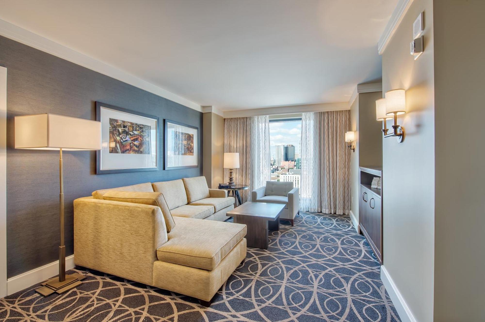 One Bedroom Suite 1 King Bed
