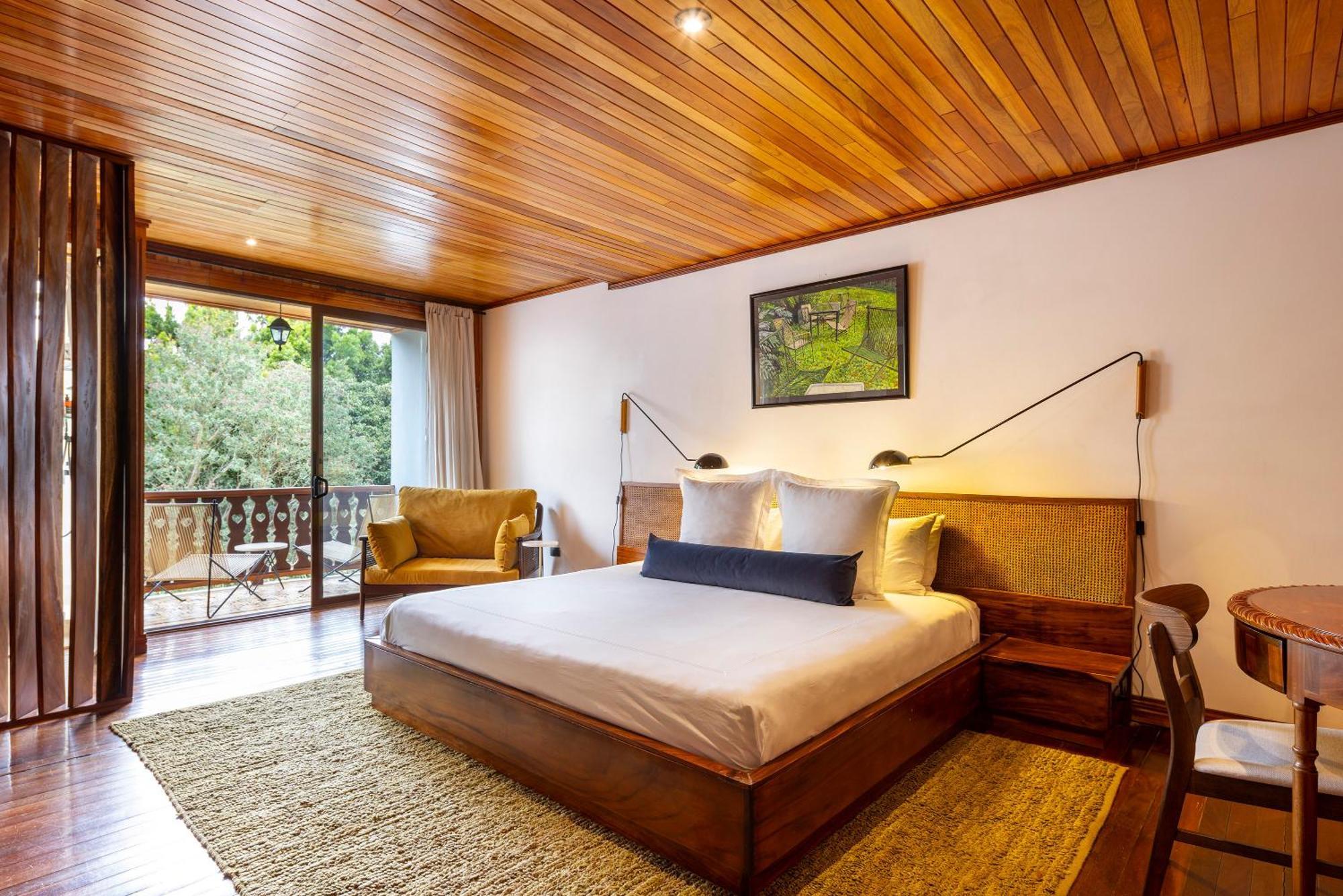Deluxe Zimmer mit Kingsize-Bett