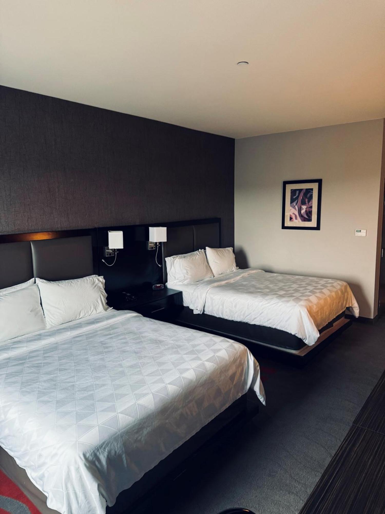 Standard Queen Room Two Queen Beds
