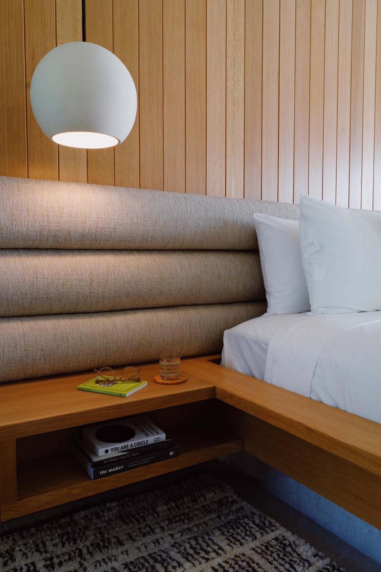 Deluxe King Suite