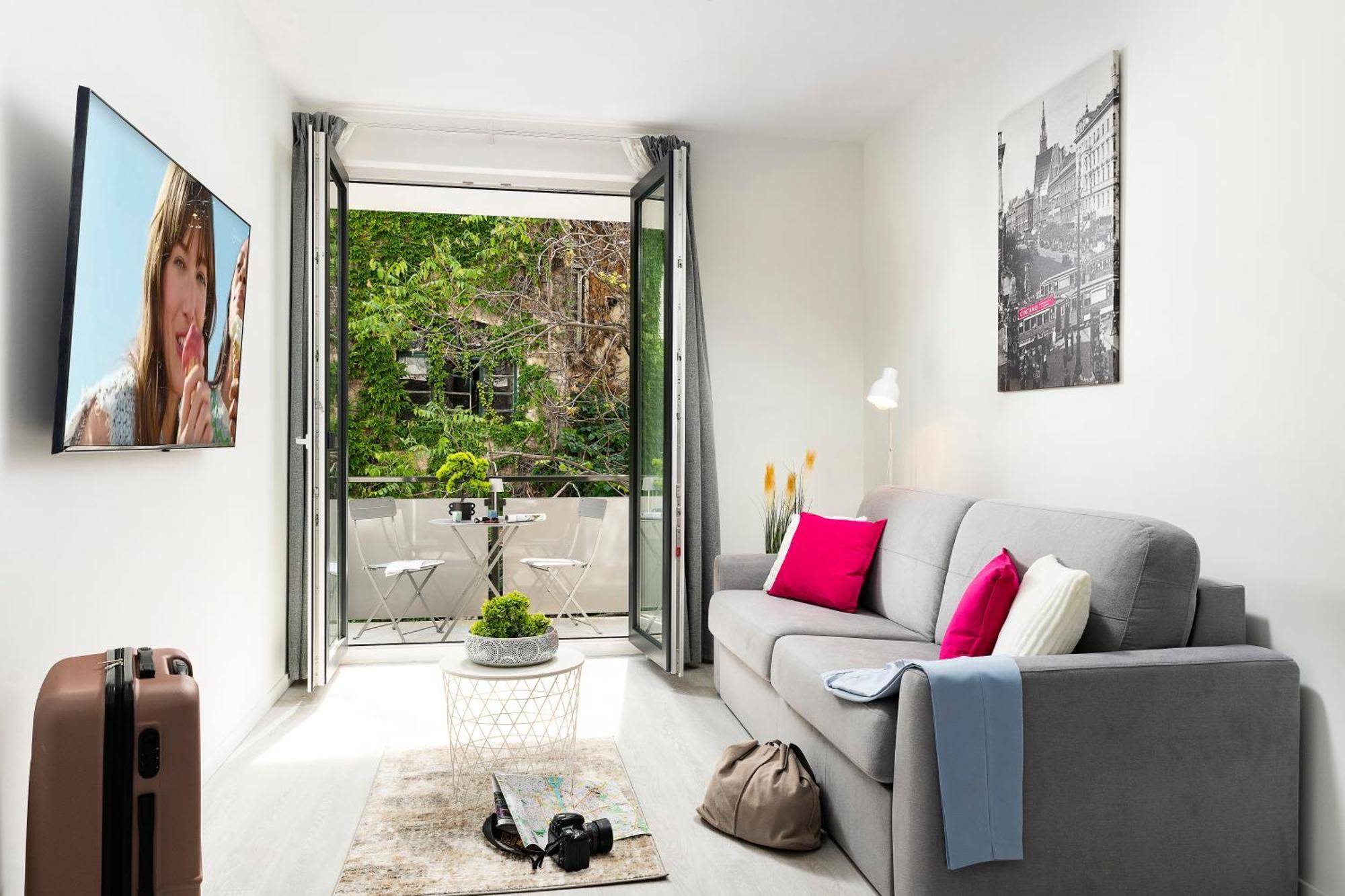 Ferienwohnung abseits der Unterkunft mit 1 Schlafzimmer und Balkon