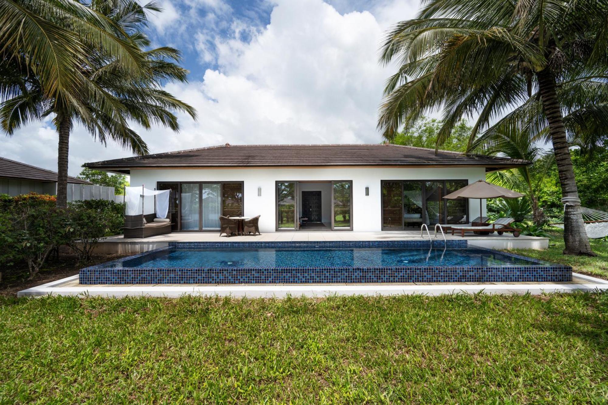 Villa Frangipani mit Garten und Pool