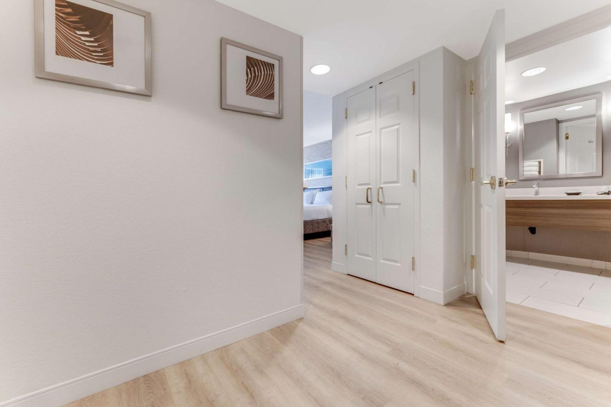 Executive King Room,1606551064:JPEG