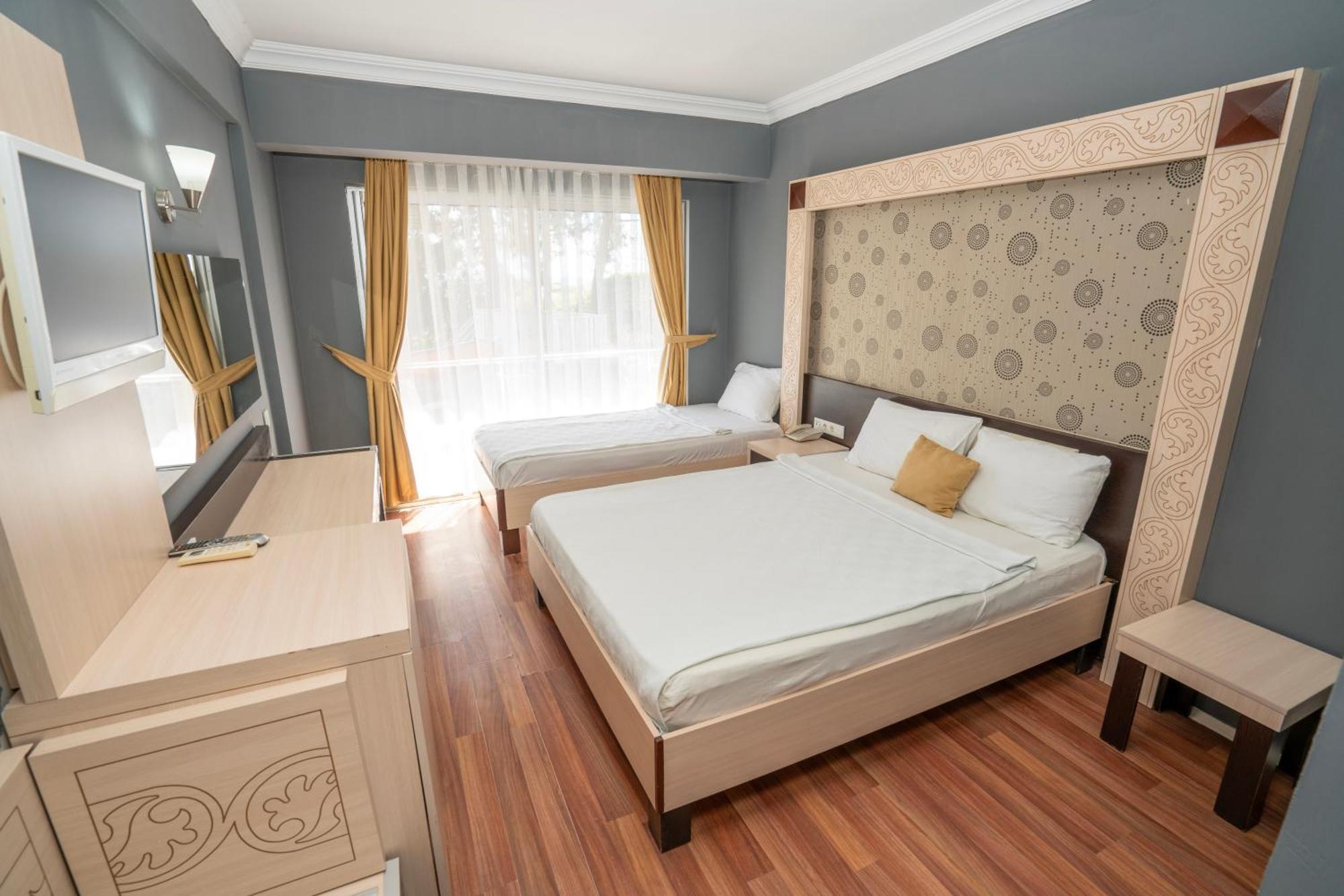 Standard Doppel- oder Zweibettzimmer mit Meerblick