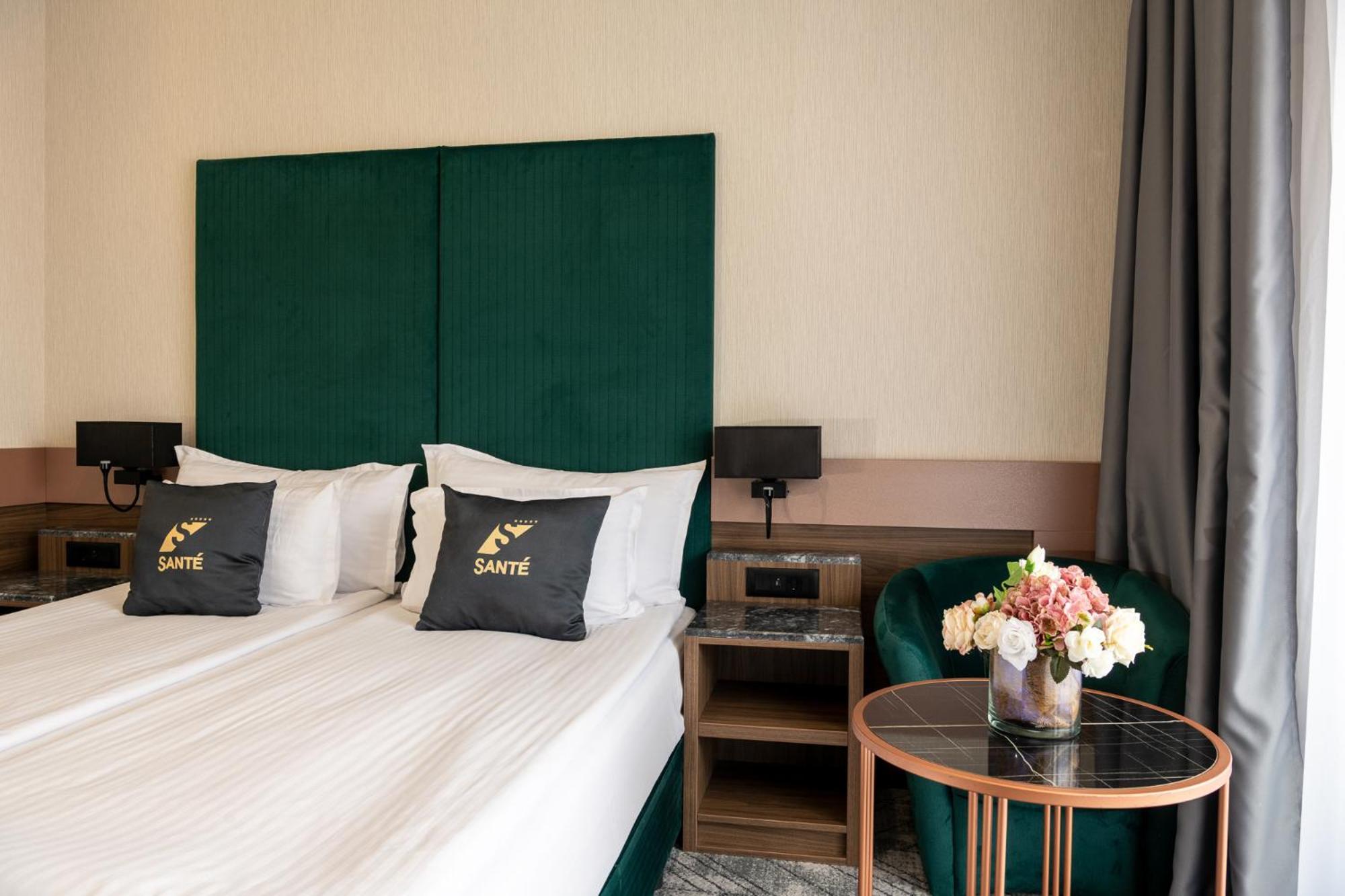 Doppelzimmer mit Balkon