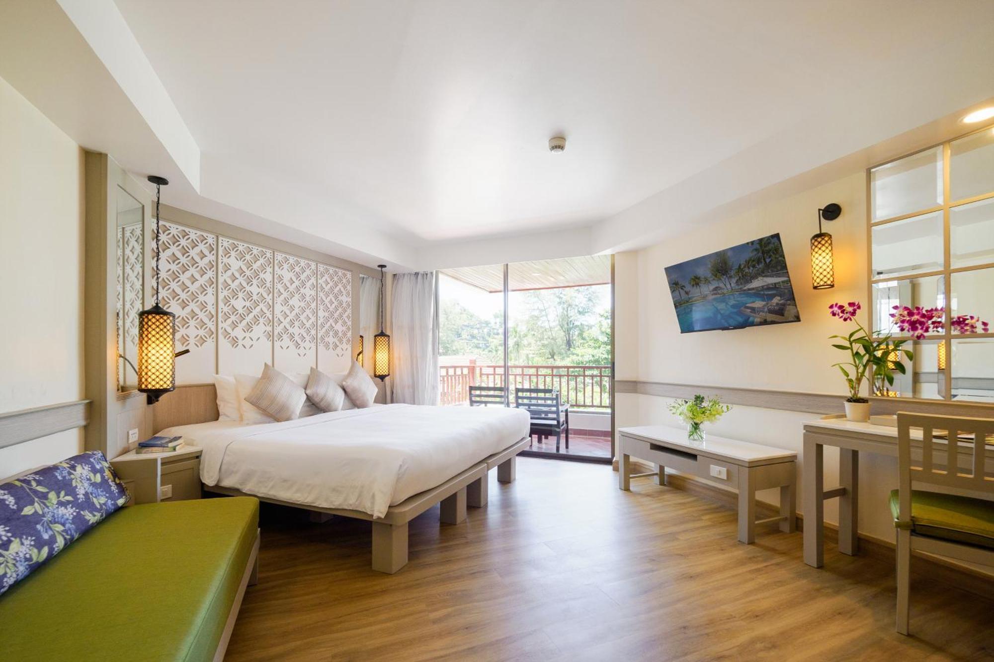 Deluxe Zimmer (Bhuri Wing)
