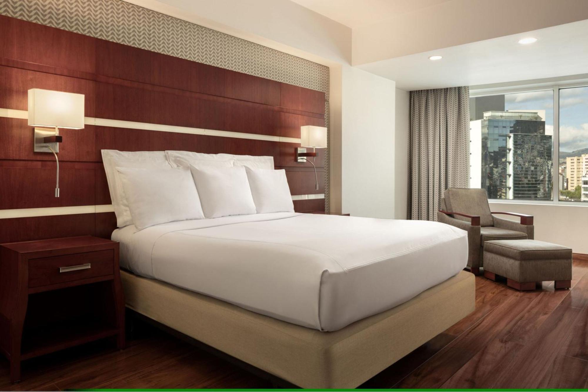 Deluxe Zimmer mit Kingsize-Bett