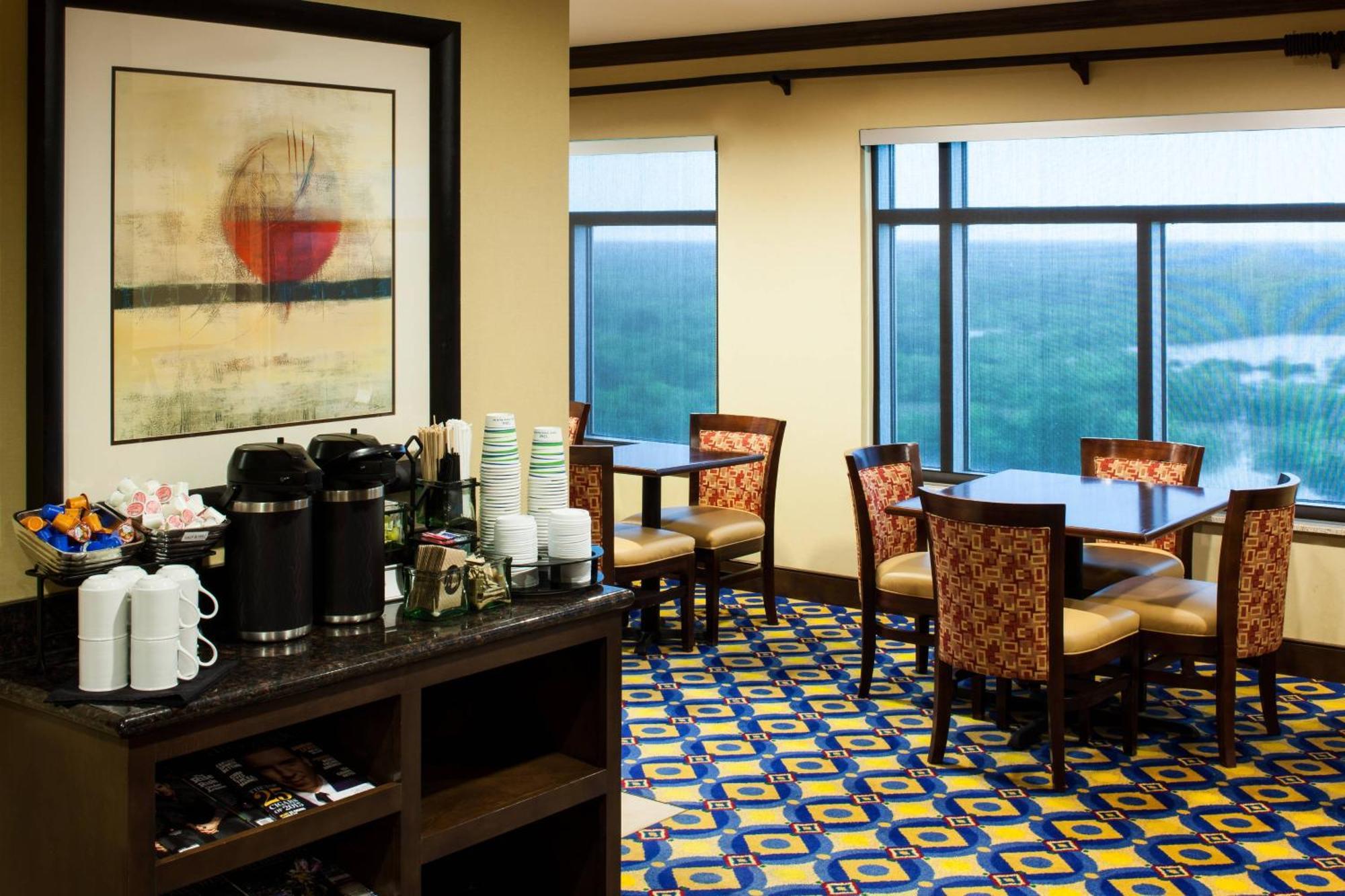 King or Queen Room Concierge Level